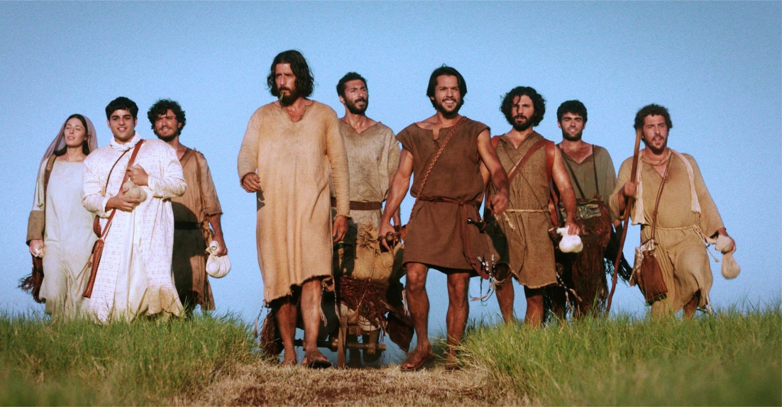 O elenco principal da primeira temporada (esquerda à direita), Maria Madalena, Mateus, João, Jesus, "Tiagão", Pedro, André, Tadeu e Tiago. (Foto/Reprodução: Jesus.de)